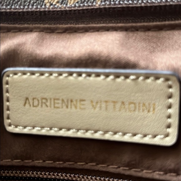 Adrienne‎ Vittadini Satchel w/Buckle Detail - Picture 11 of 13